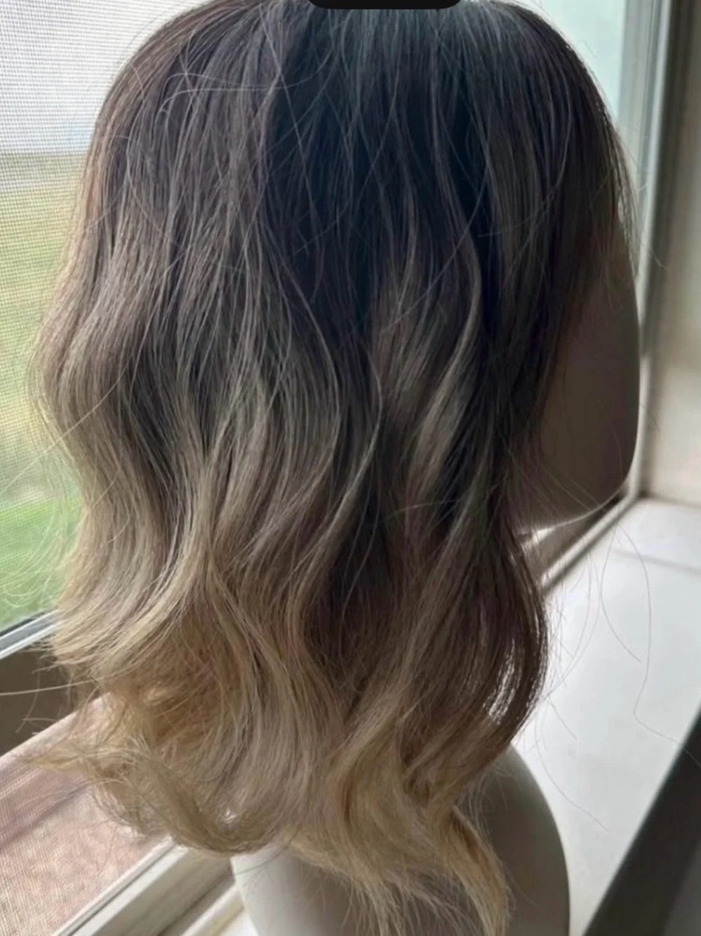 13’ Bob Dark Blonde Ombre wig